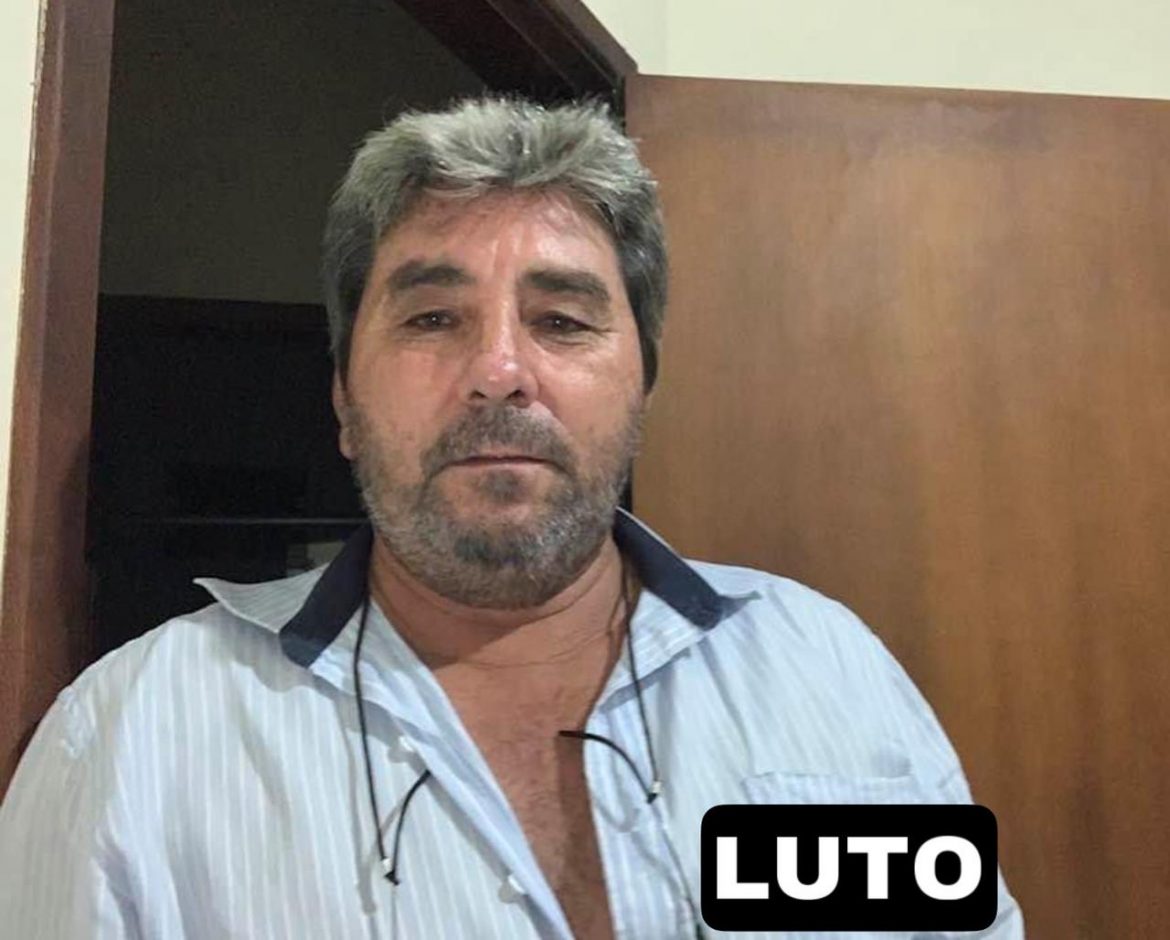 CFDF19F4-6148-405E-9B3D-96344E3552EB